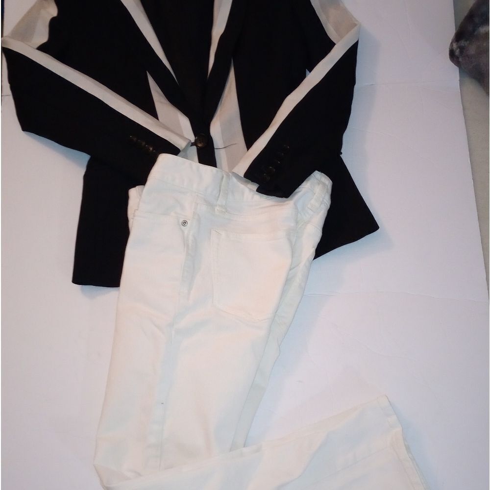 🆕👖GAP Real Straight Leg White Jeans